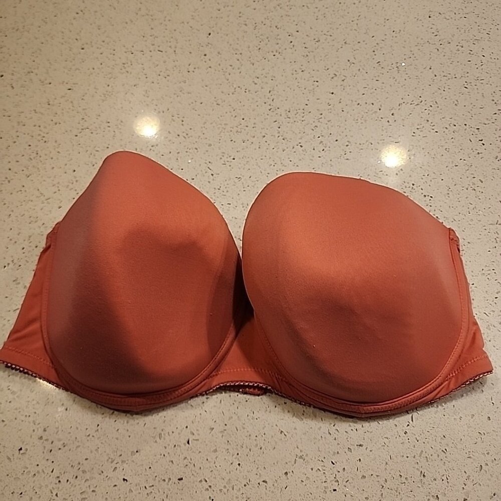 Torrid Bra 42DD Pink Underwire Lined Strapless *no Straps